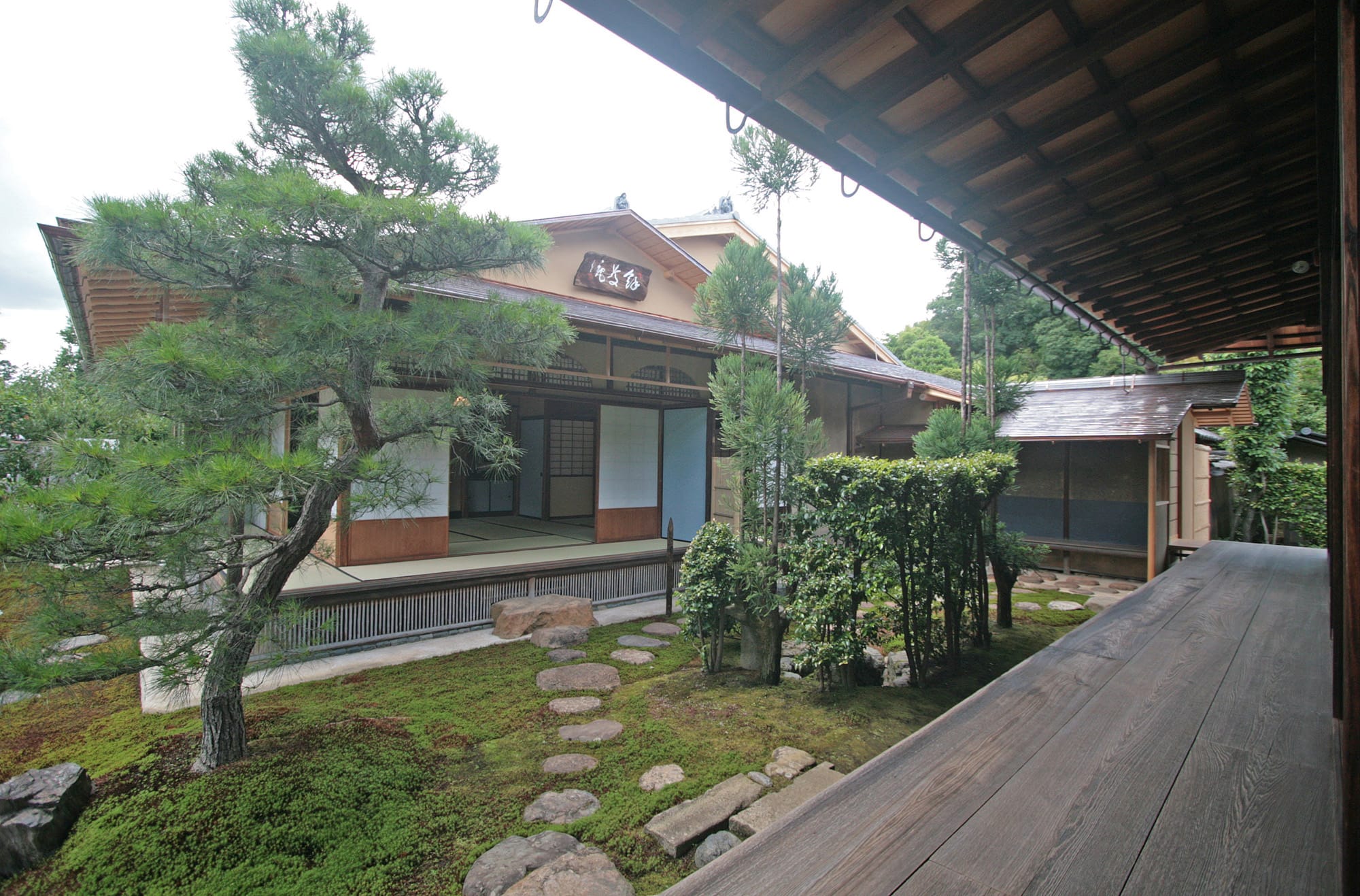 大徳寺瑞峰院 茶室餘慶庵